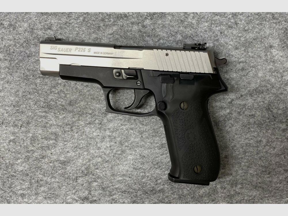 SIG Sauer P226 Sport 9mm Luger