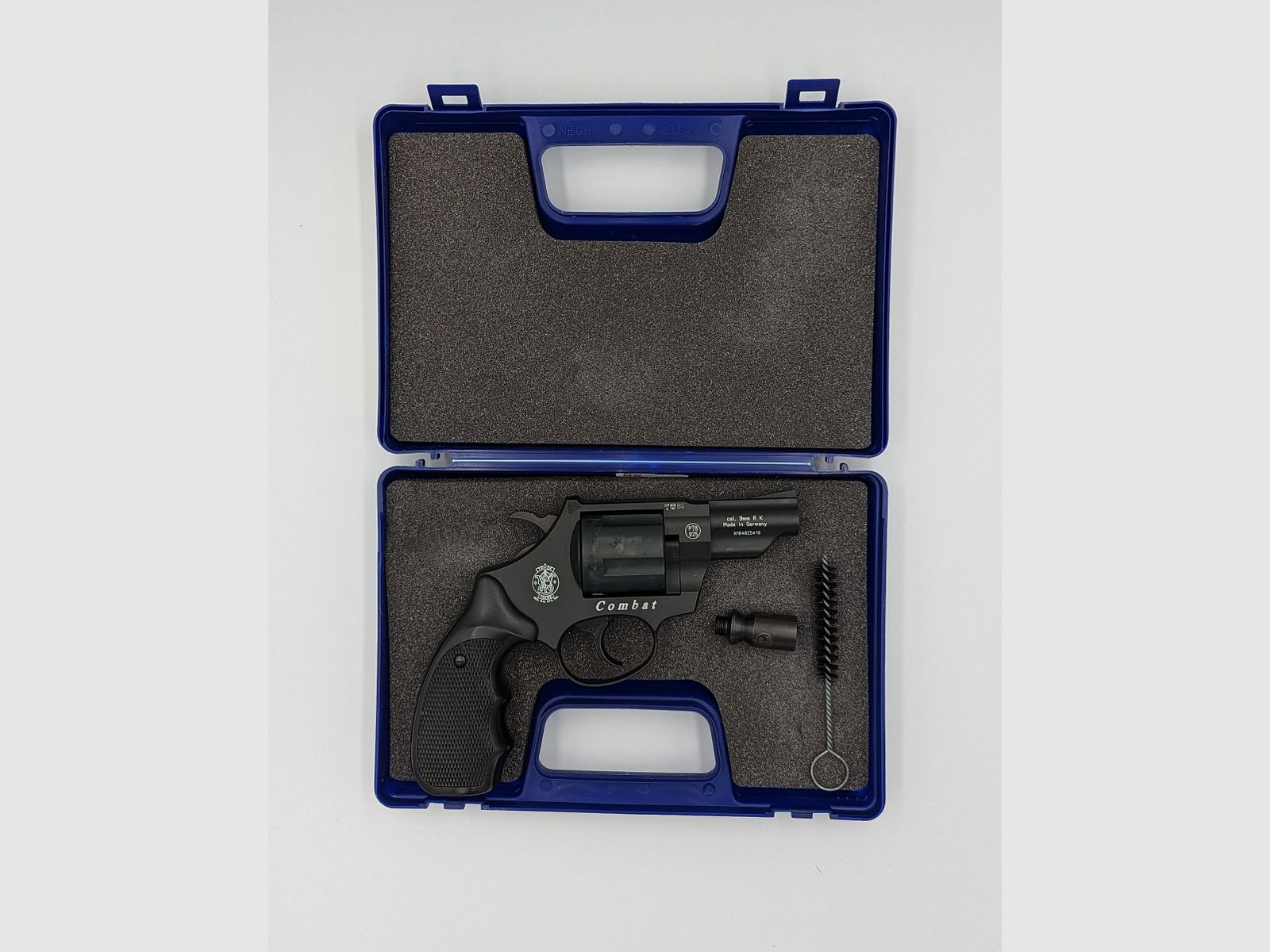 Schreckschussrevolver S&W Combat Black von Umarex – Neu & ungebraucht – cal. 9 mm P.A.K.