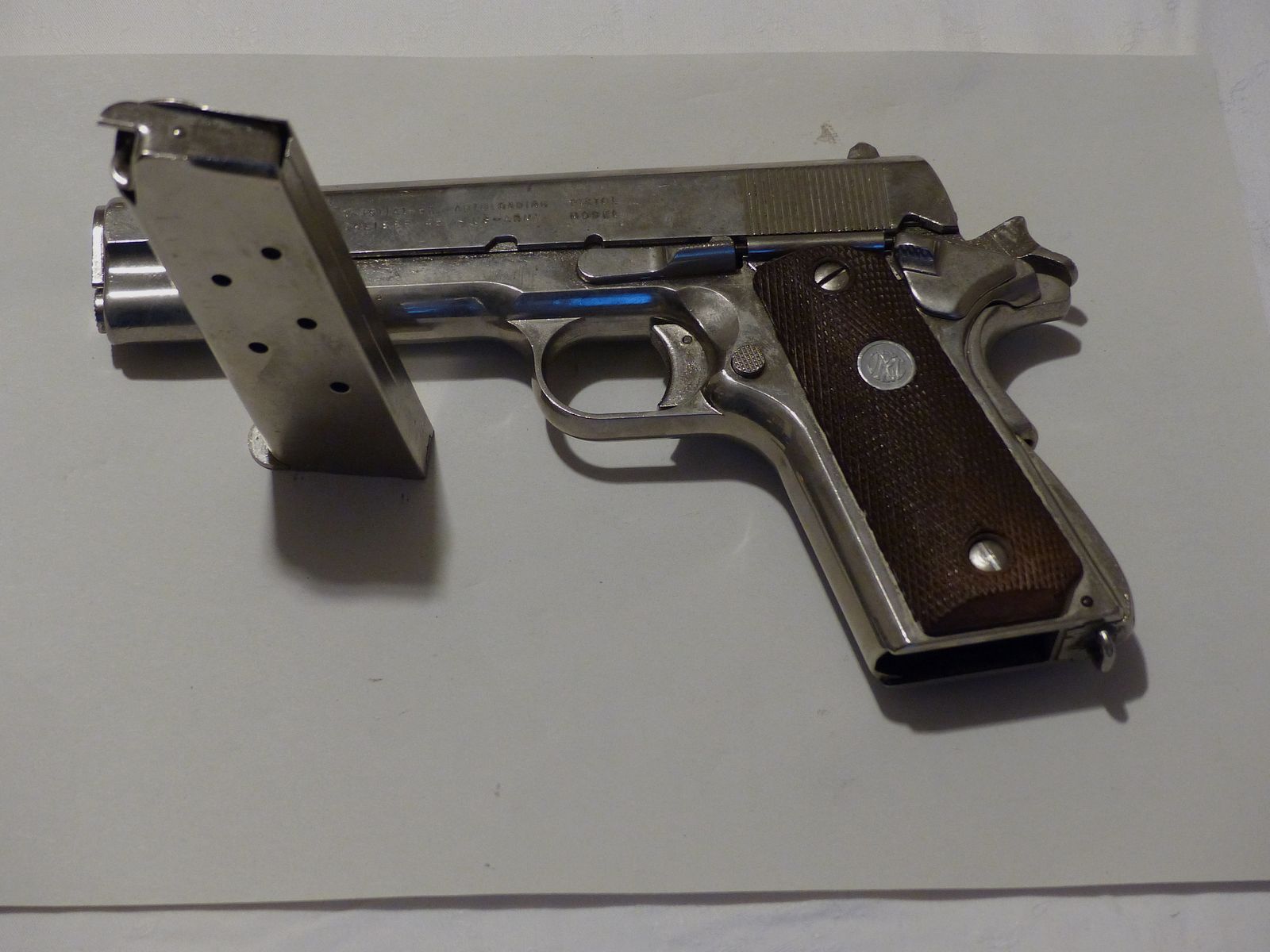 Colt Government Pistole M-1911A1-67 Cal. .45 ACP RMI Japan Vollmetall Deko 70er