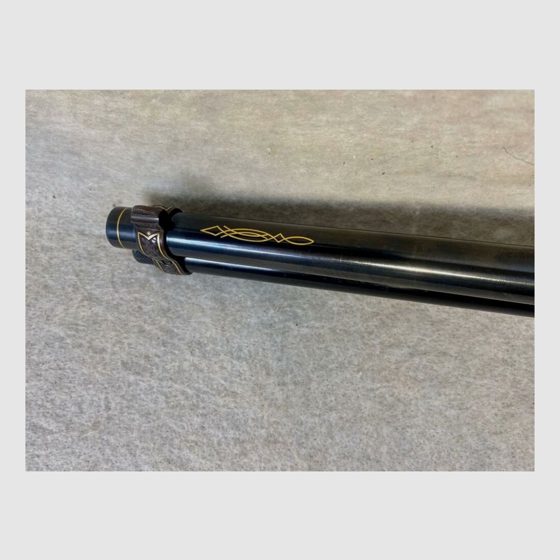 Uberti 1866 - .22lr - Arma de colección - Grabado a mano