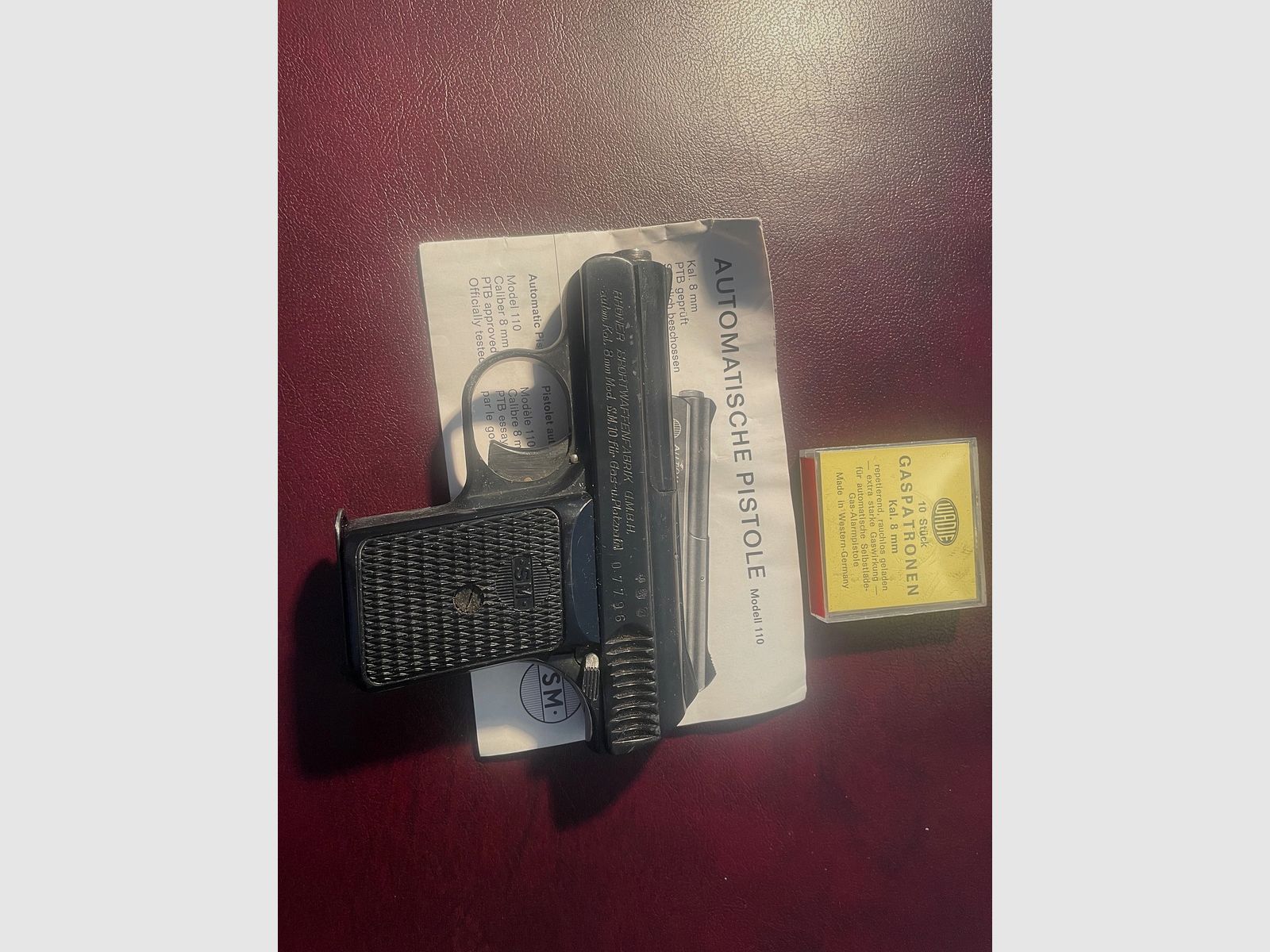 Automatische Pistole SM Modell 110 (Sammlerstück)