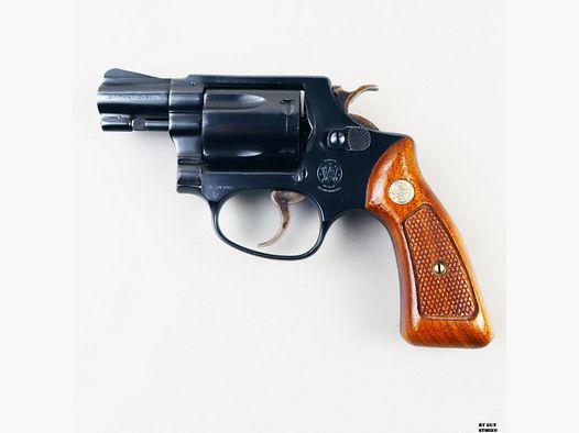 Revolver Smith & Wesson mod. 36 cal. 38 spec serial no. J244070