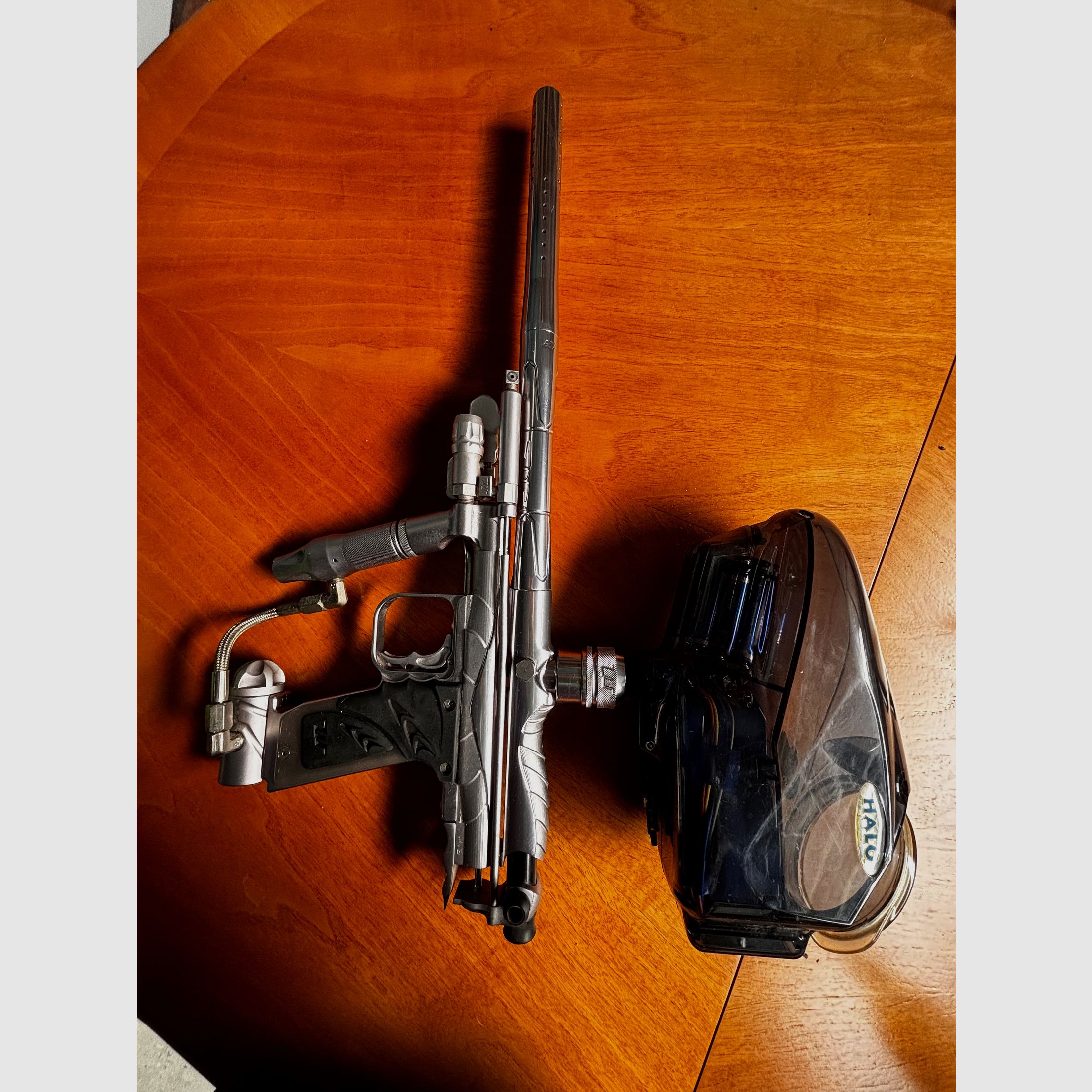 WGP Karnivor Autococker mit Halo B Hopper