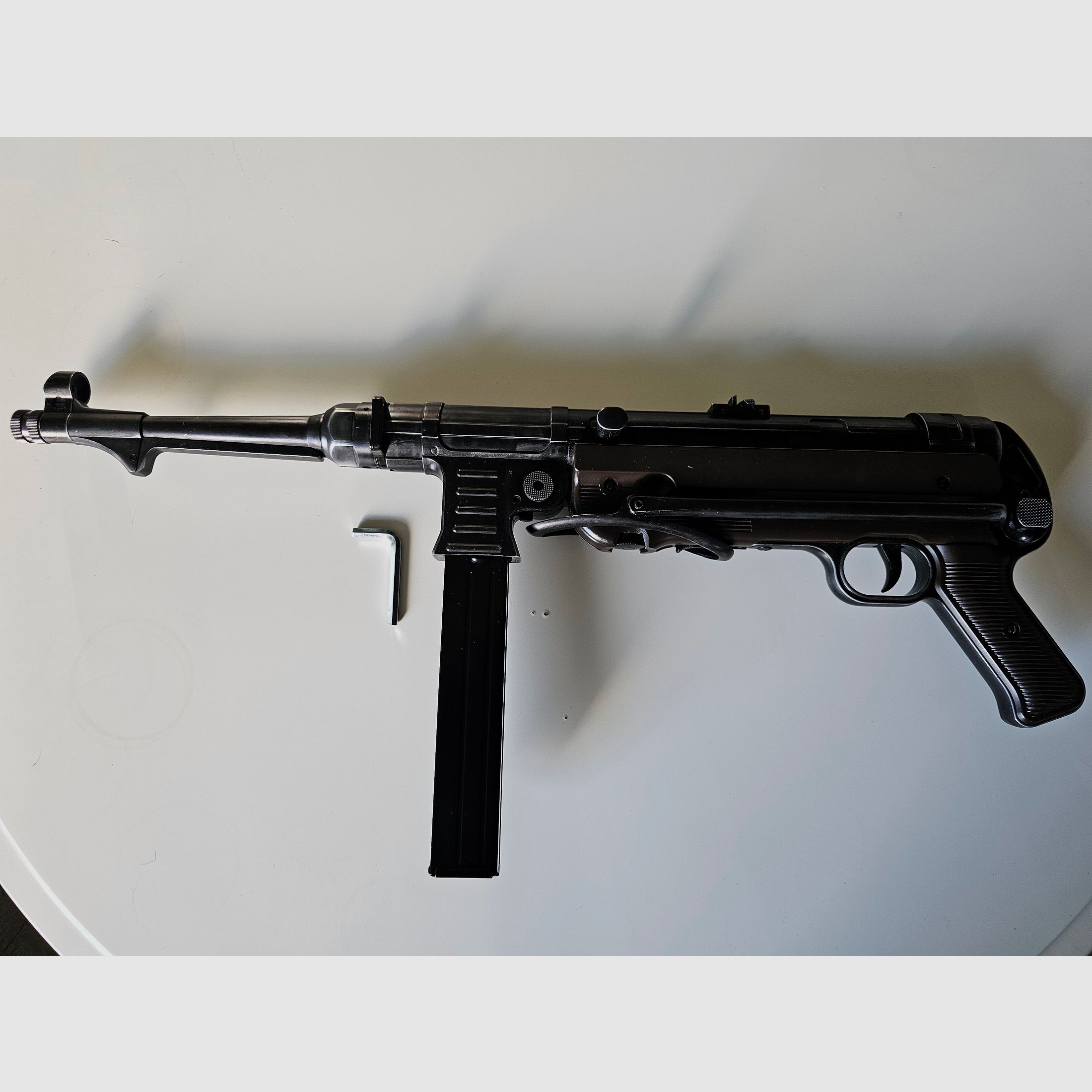Legends CO2 MP40