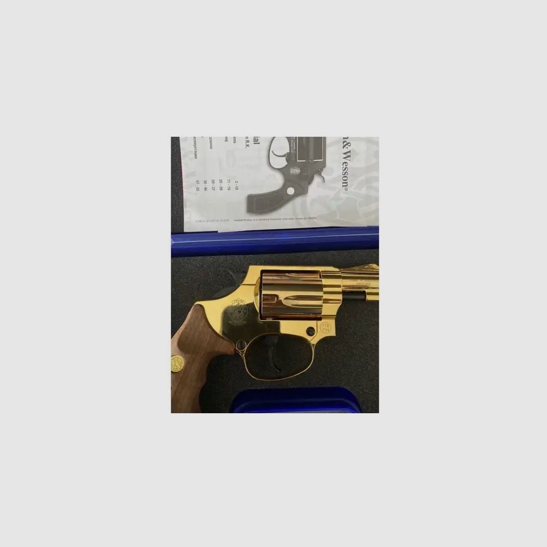 Smith & Wesson blank-firing revolver Chiefs Special new