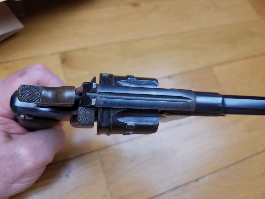 Bardzo ładny cywilny rewolwer model 1892 – kaliber 8mm 92 – cywilna konstrukcja z Saint Etienne – produkcja „BD” – numer jednostkowy – Kategoria D – stan doskonały, zdjęcie 10 z 20
