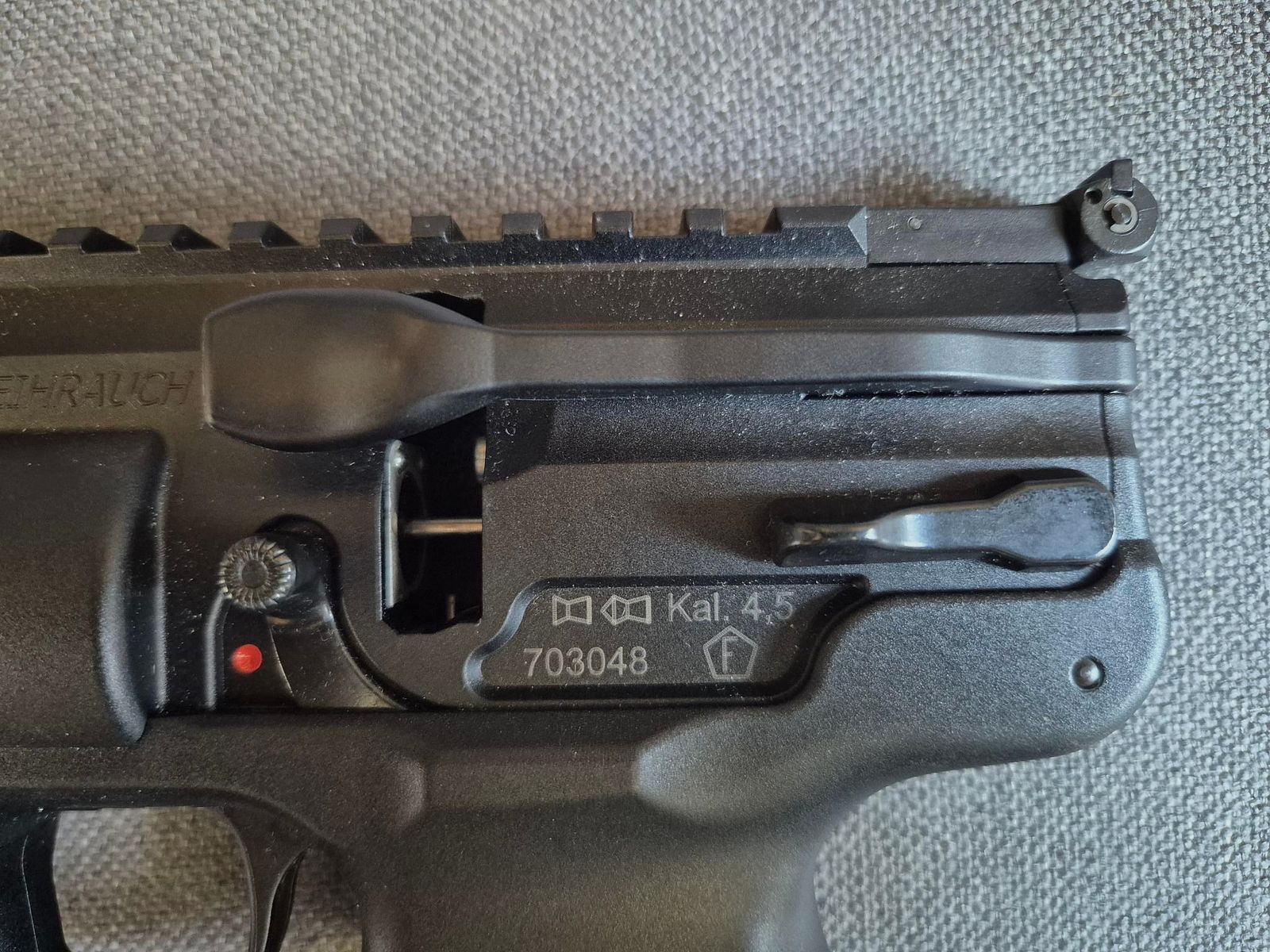 Weihrauch HW 44 mit Schalldämpfer