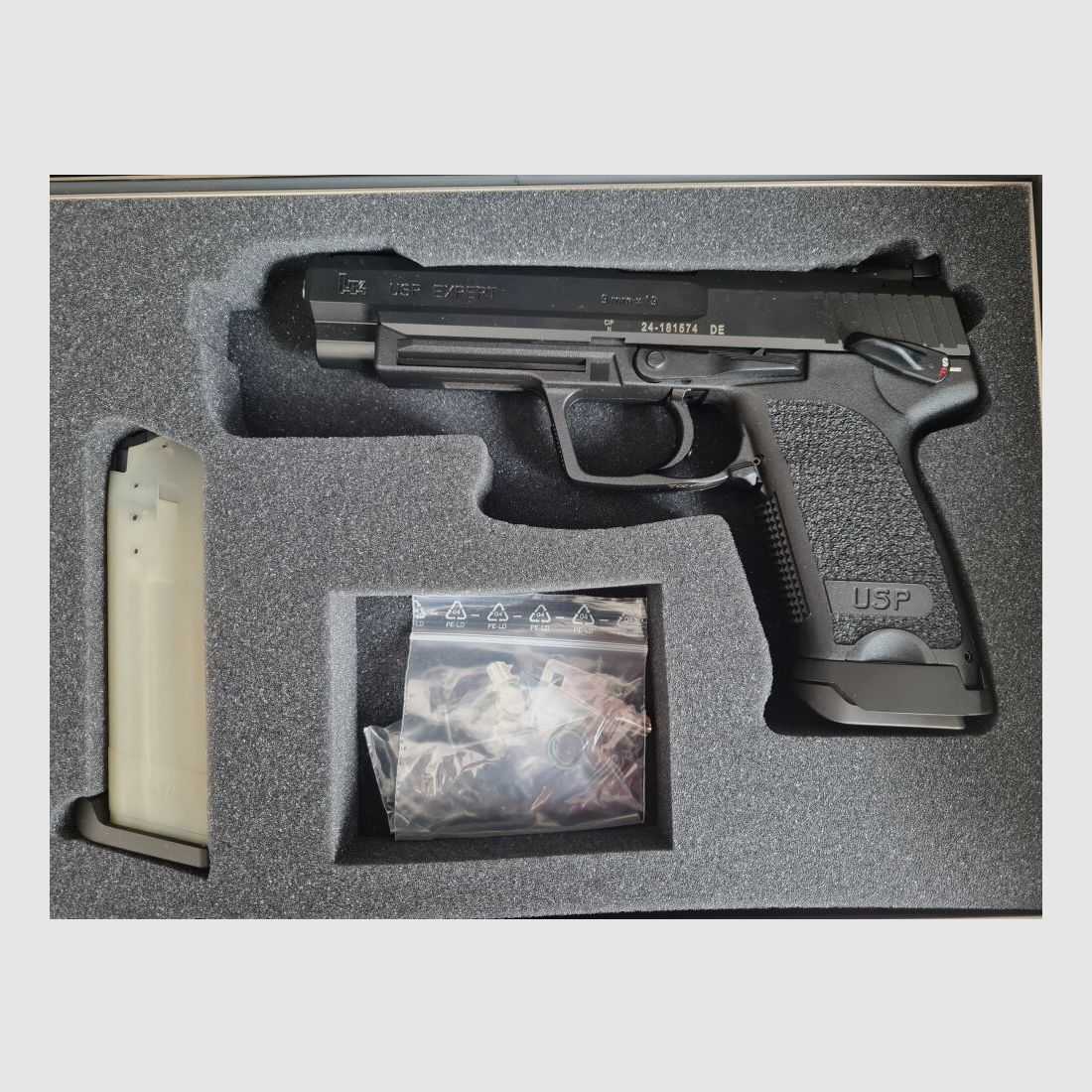 Heckler & Koch USP Expert