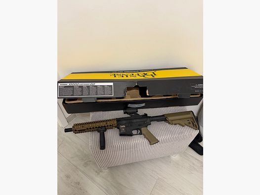 Airsoft Waffe Gewehr John Defense mit Zubeör