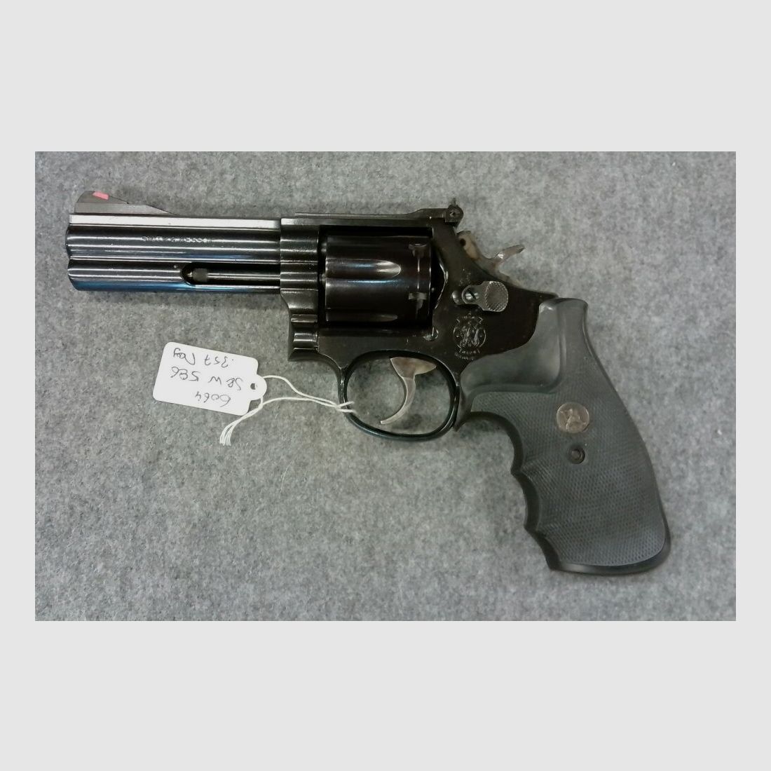 Smith + Wesson 586 4"