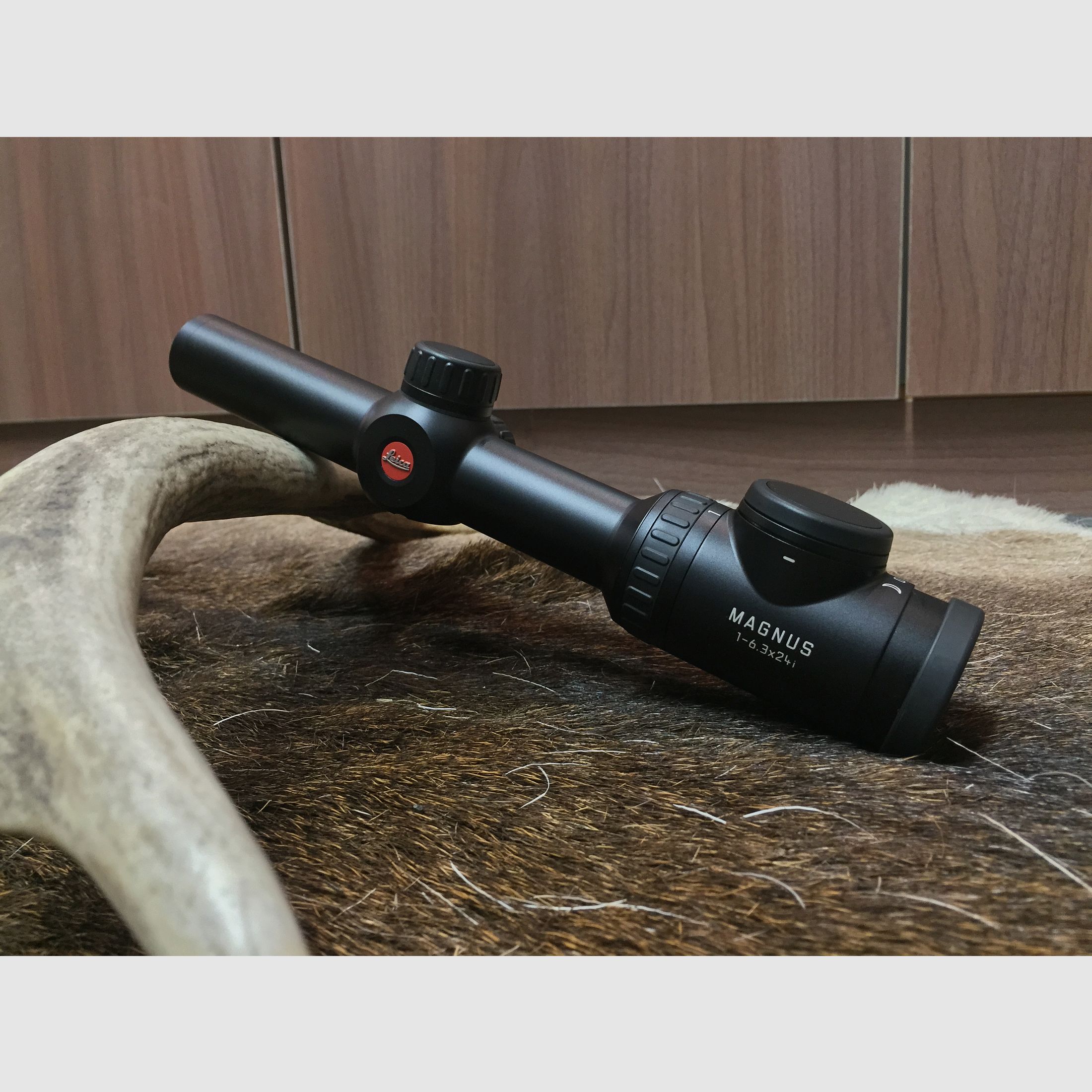 Leica Magnus 1-6.3x24 i