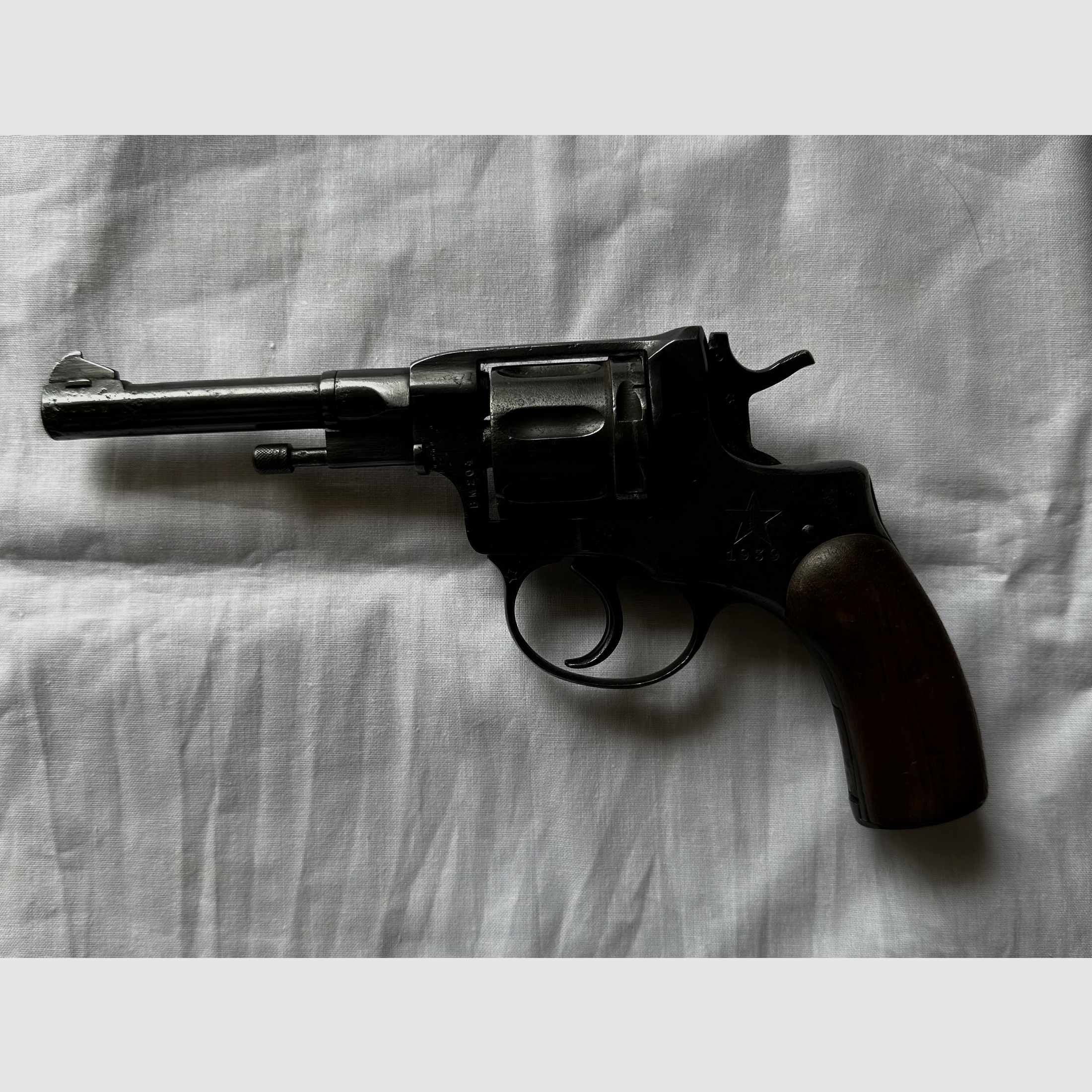 Nagant. russischer Revolver