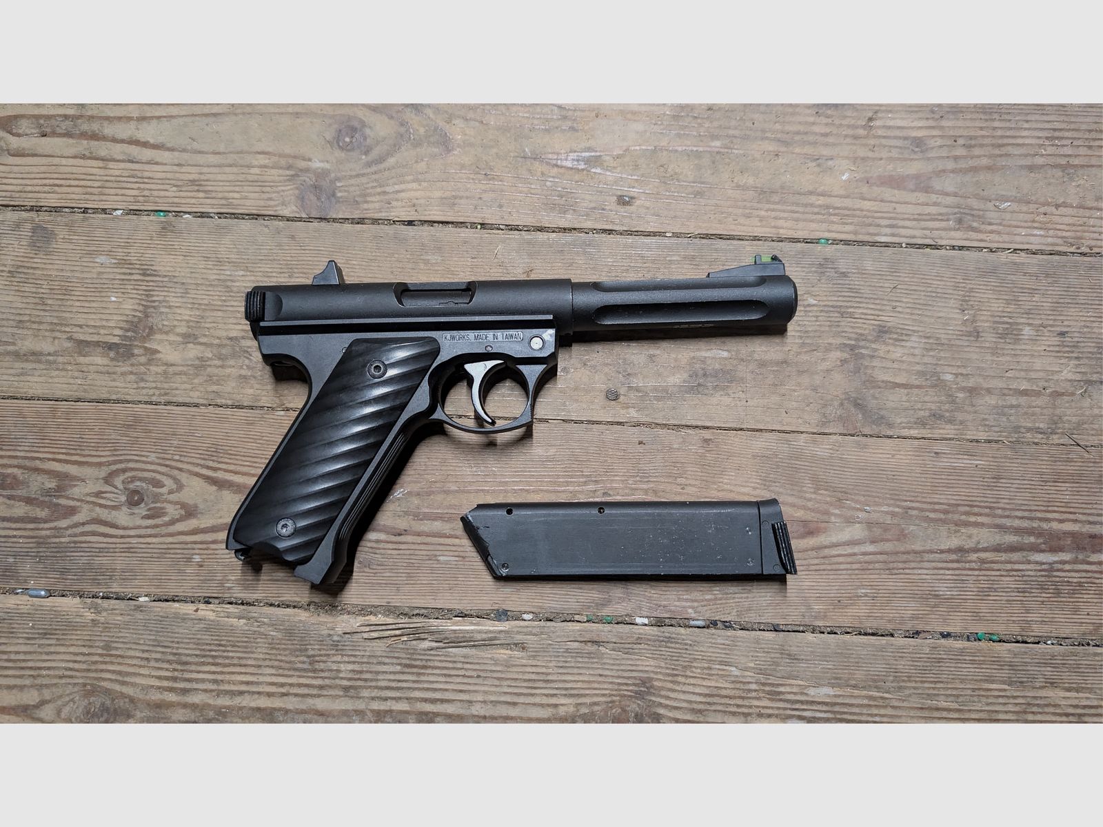 Airsoftpistole im Rugerdesign von KJ Works 