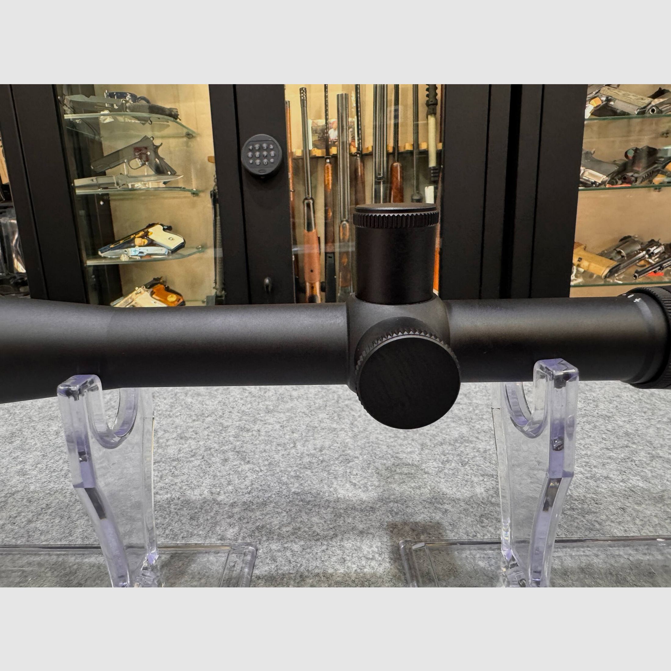 Leupold 45 x 45 mm competition Target dot, image 5 of 7