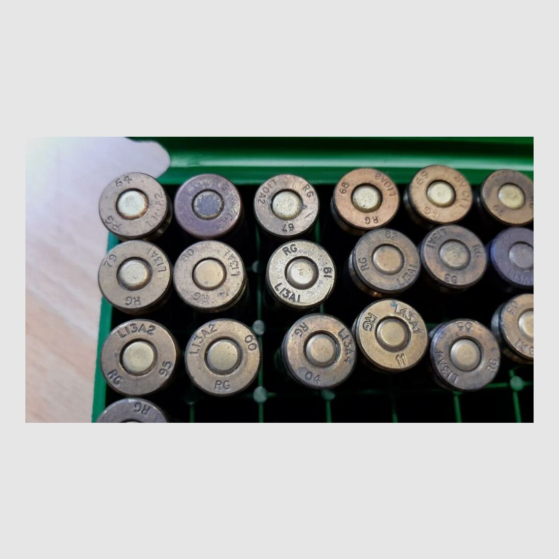 Sammlermunition Platzpatronen unterschiedlicher Lose	 RG Kartuschenmunition Salut Militär Behörde