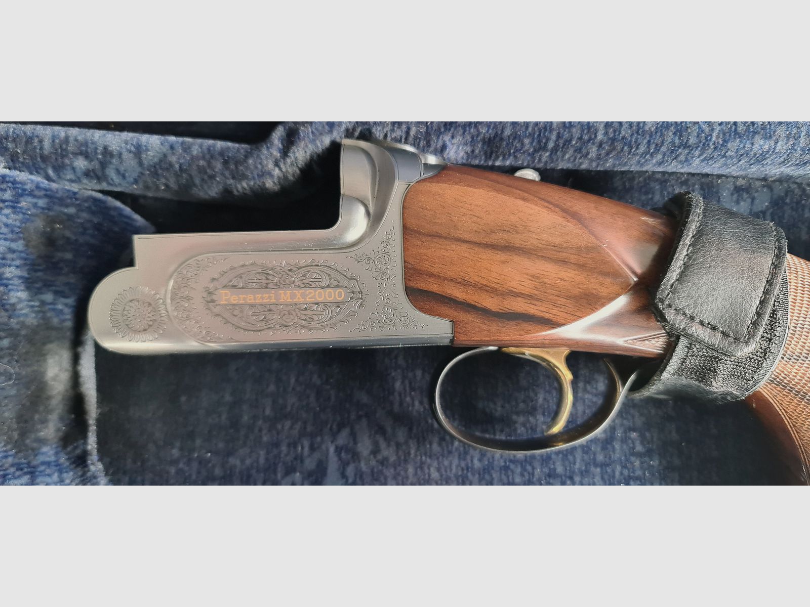 Perazzi MX 2000 met gravure