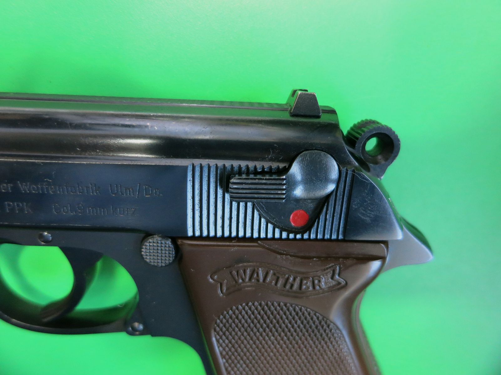 Halbautomatische Pistole, Walther PPK, Kal. 9 mm Kurz, braune Griffschalen       #74