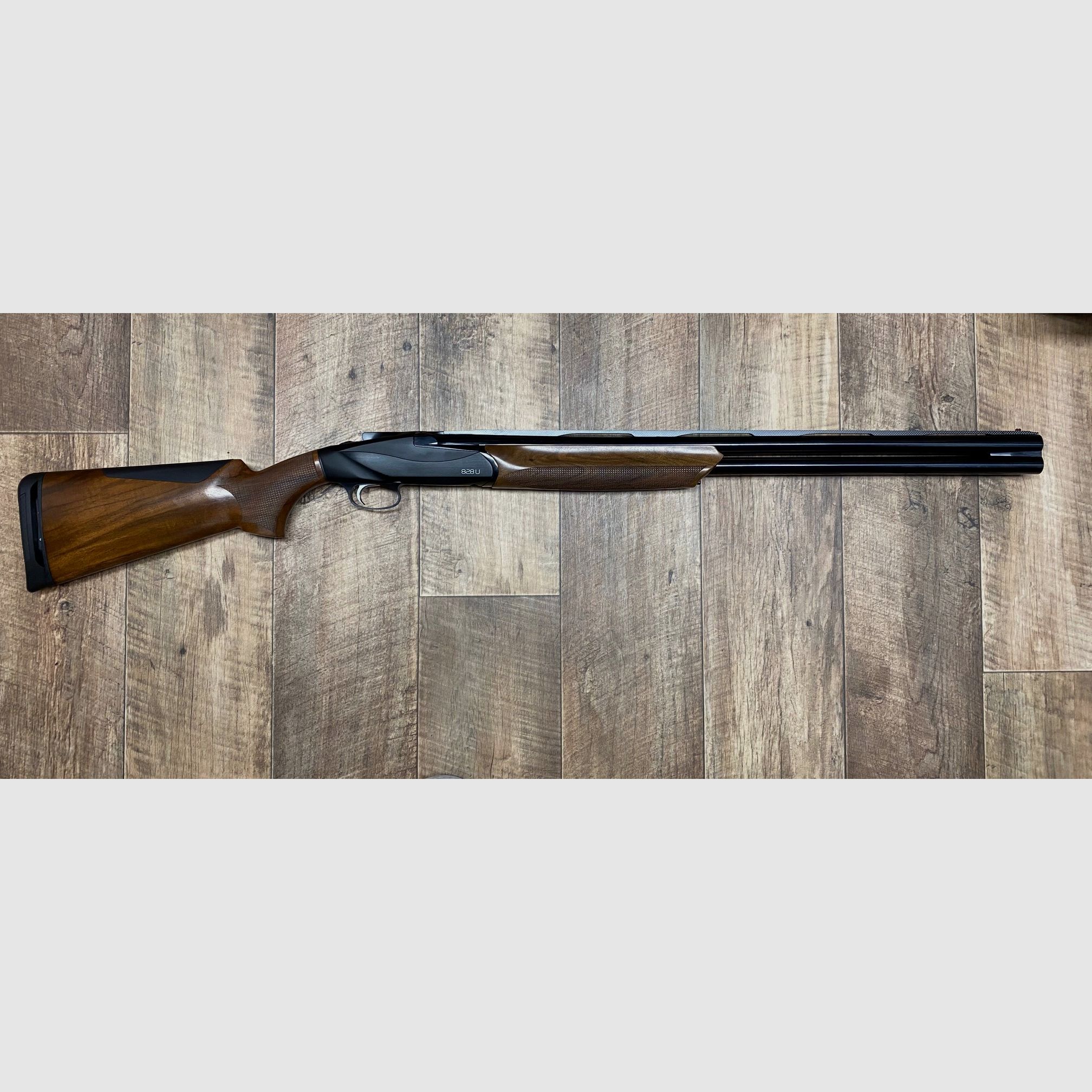 Benelli 828U Black 12/76 Długość lufy 71cm NOWY www.waffenhandel-kraus.de Lufa koło Norymbergi