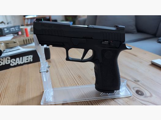 Sig Sauer P330 X-Carry