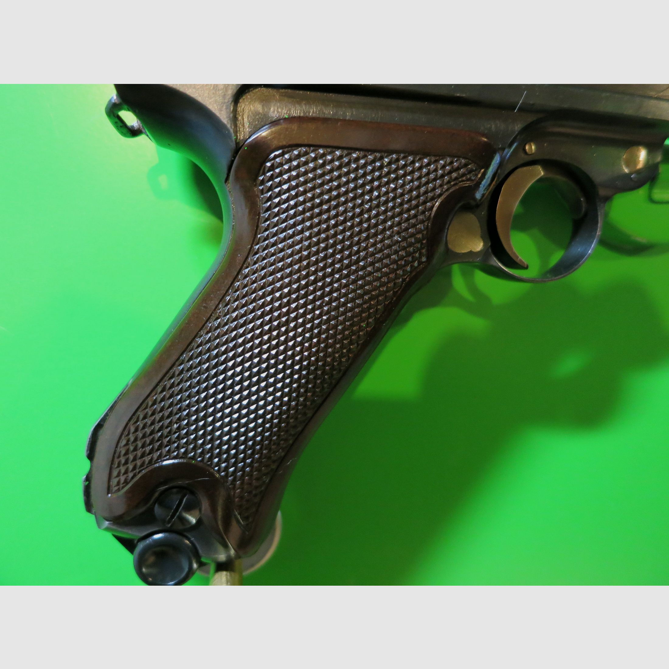 Deutsche Waffen- und Munitionsfabriken (DWM) , Pistole 08 P08, Pistole 1904, Marinepistole Modell 1904, 9 mm Luger     #47-