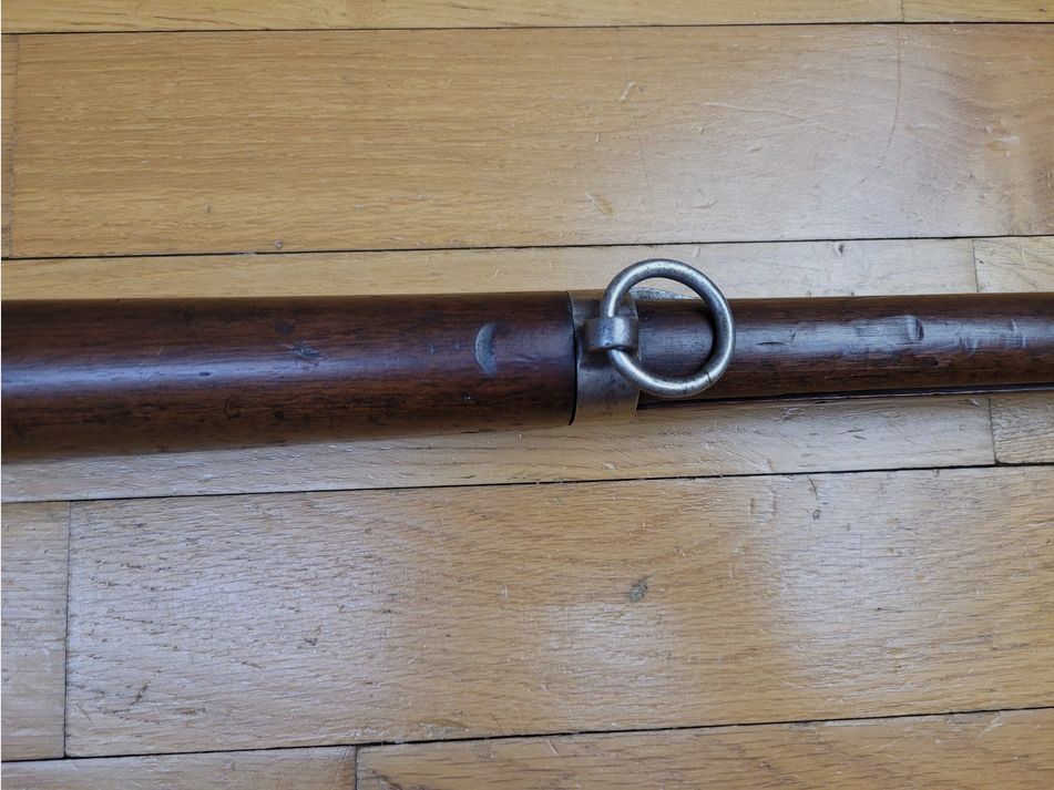 Seltene Mauser-Daudeteau 1871/94 Repetierbüchse – Originalkaliber 6,5x54R – Reglementarische Waffe der uruguayischen Armee – 5.000 Exemplare – Holz und Markierungen einwandfrei – Alles nummerngleich bis auf eine Schraube – Neuer Lauf und seltene Originalreinigungsstange – TBE++, Bild 11 von 26