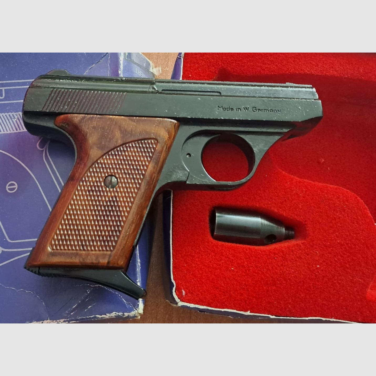 Reck Baby 8 mm Knall nel PTB 386 con accessori nella OVP!