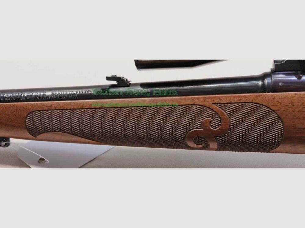Winchester - USA 70 Featherweight XTR Deluxe