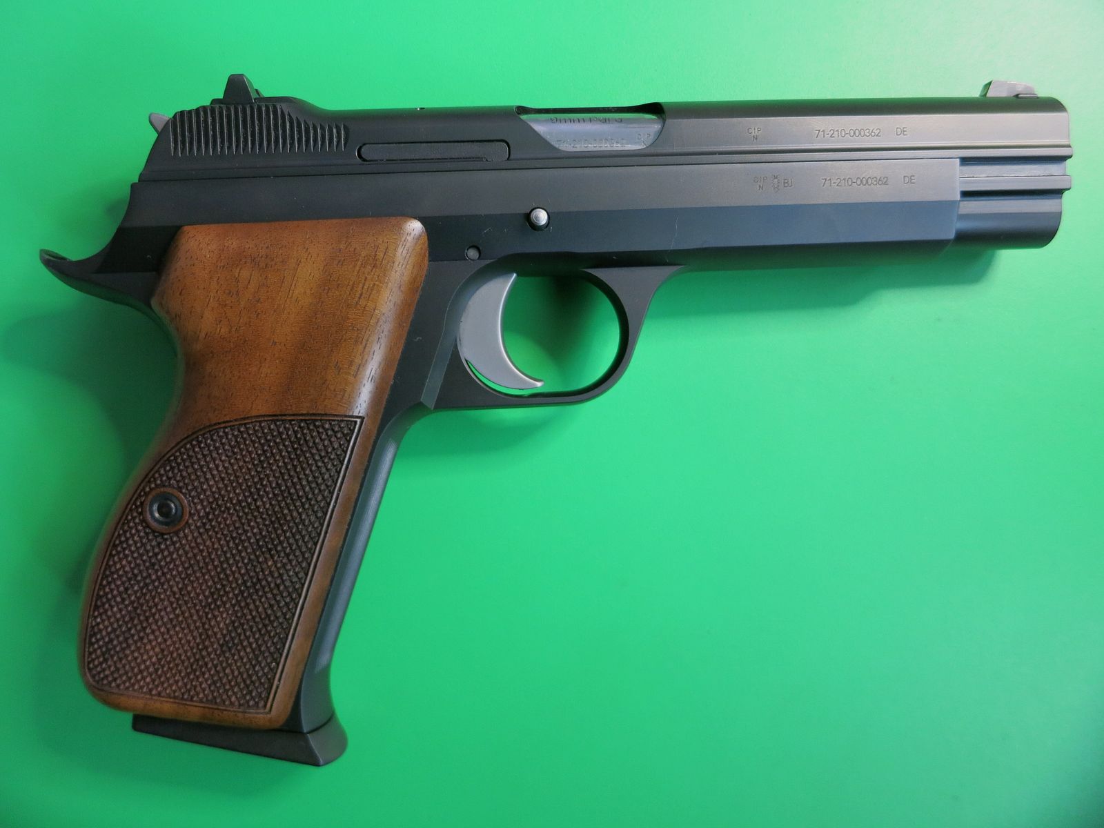 SIG Sauer P210 LEGEND, ungeschossen, deutsche Sammler-Fertigung Eckernförde, Kaliber 9mm Luger      #94
