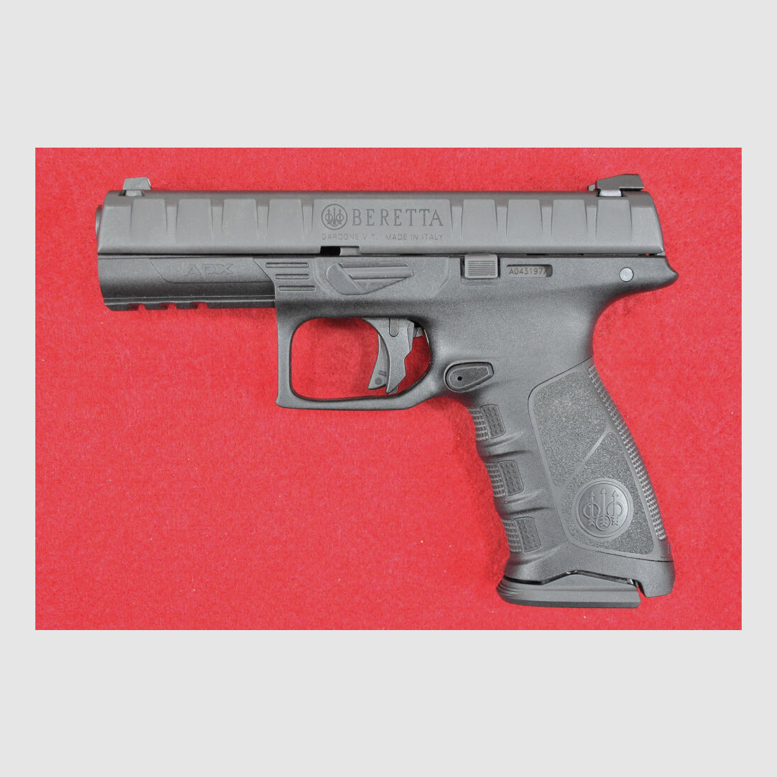 Beretta APX 9mm Luger