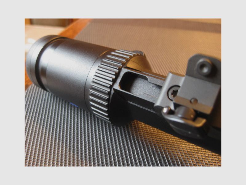 TOP NOWY "Made in Germany" ZEISS V6 1,1 - 6 x 24 M (wewnętrzny szynowy) oraz krzyż 60 i oryginalny montaż Blaser/Sauer !! Do broni Blaser i nowego Sauer 505 !! Nie Mauser-Swarovski-Leica-Steyr-Kahles-DDoptics-SteelAction