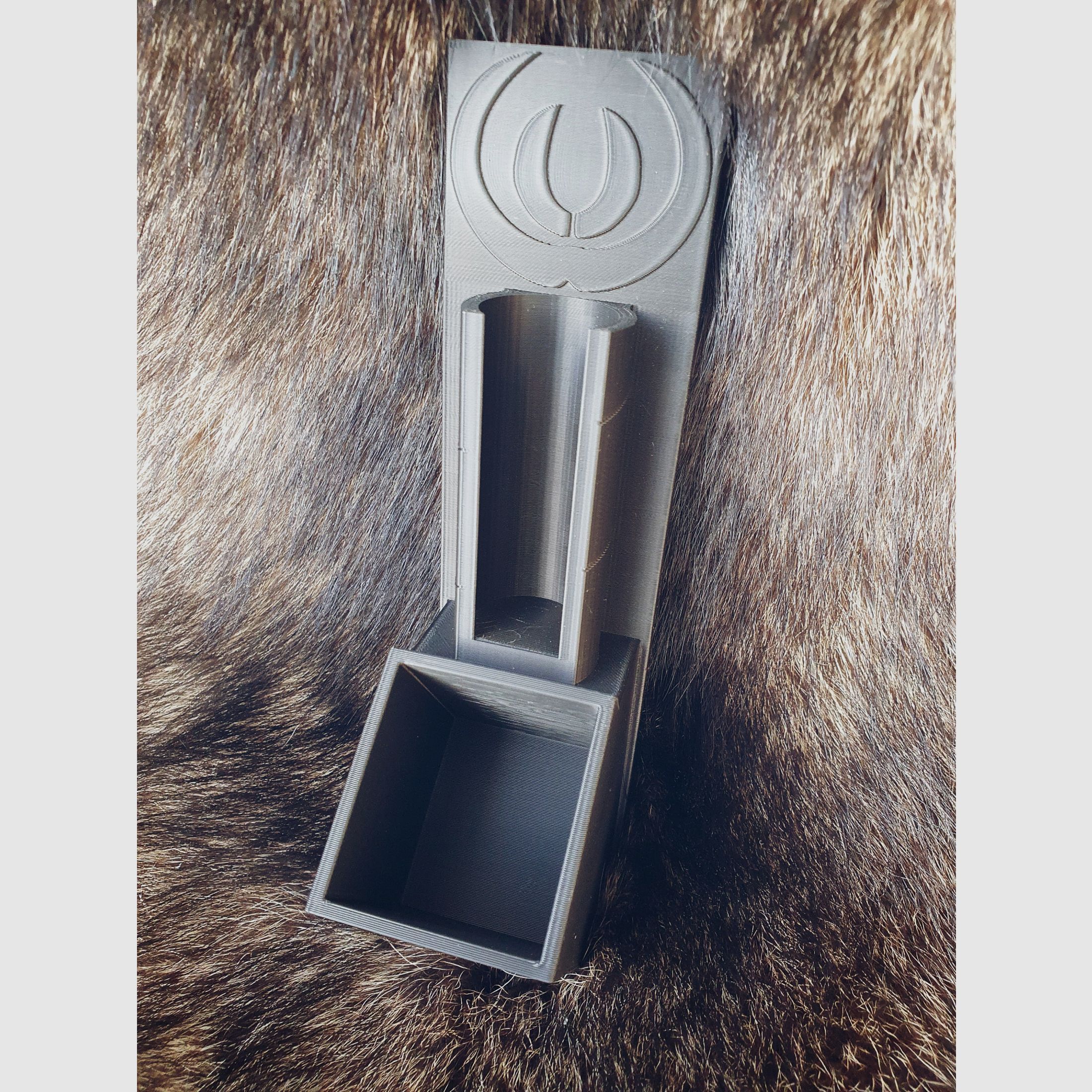 Magnetic magazine and bolt head holder - e.g. for Blaser R8 / R93