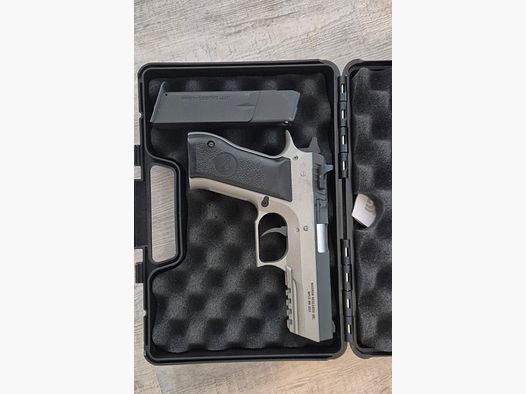 Magnum Research Desert Eagle, calibro 4,5 mm CO₂