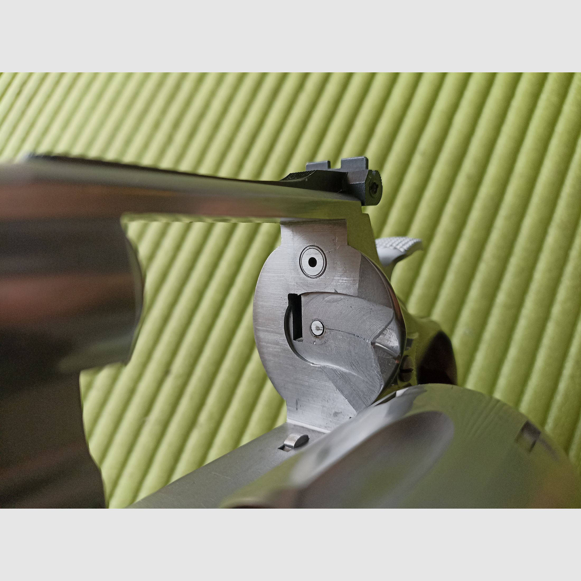 Smith & Wesson 629 Classic DX .44 Magnum acciaio inox