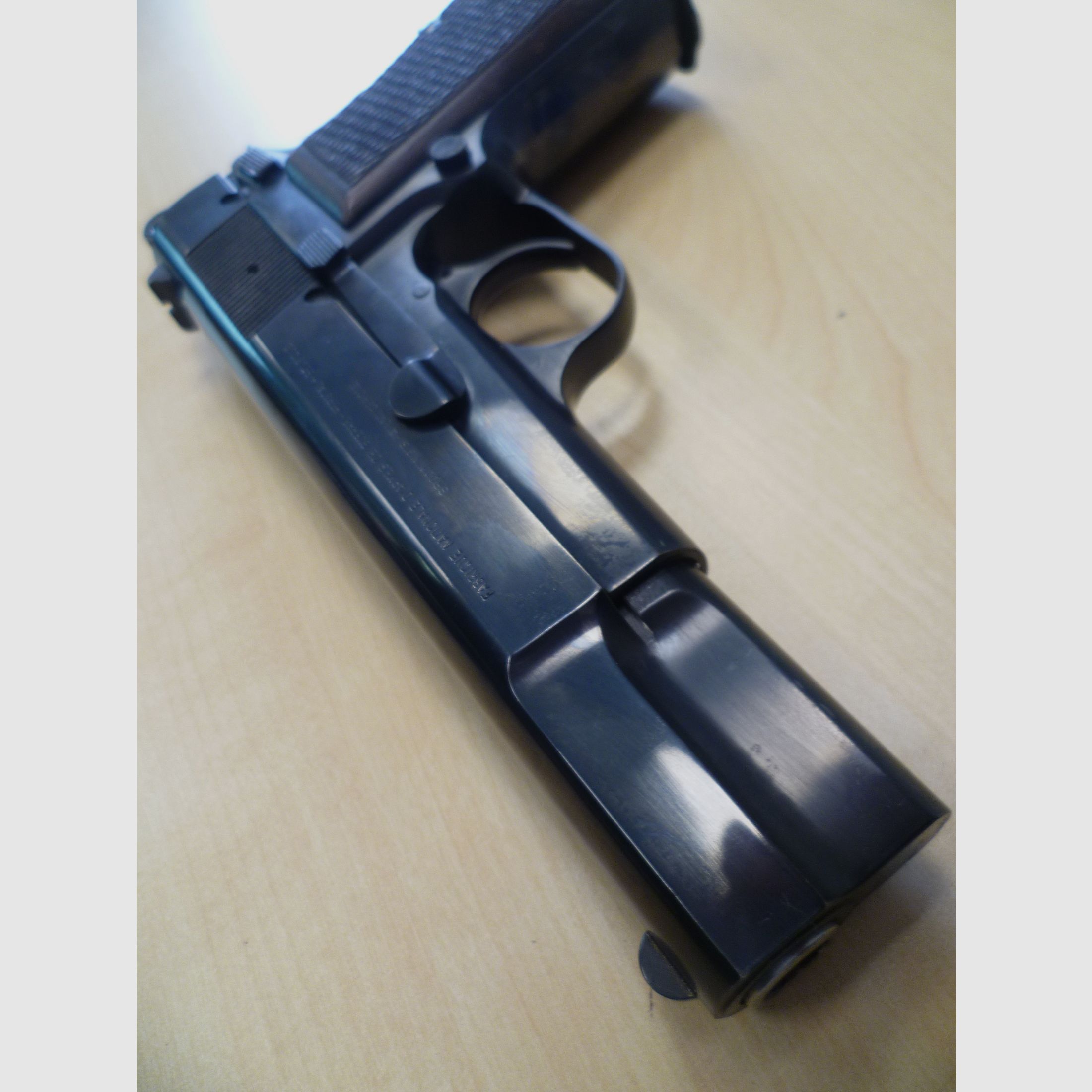Pistole FN High Power- 9 mm Luger
