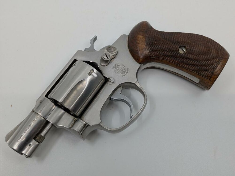 S&W 60