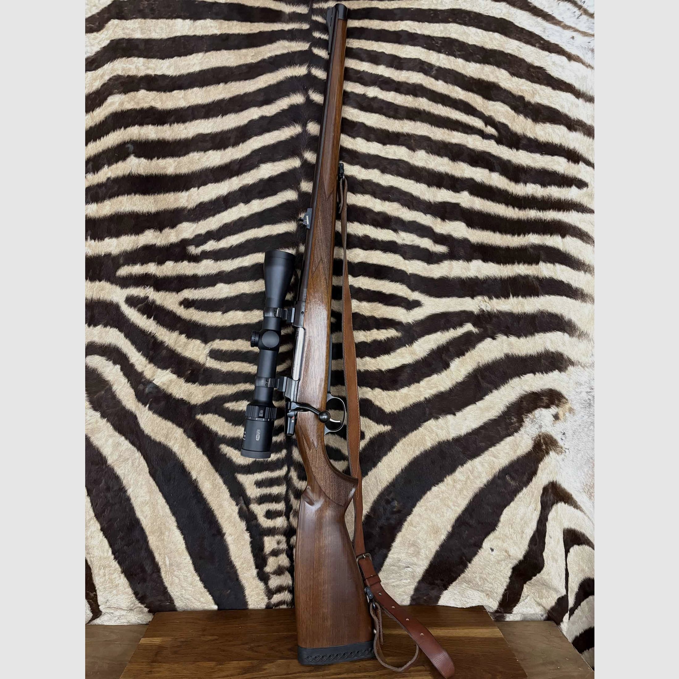 CZ 550 Stutzen Büchse Kal. 7×64 – ca. 51cm – Meopta Zielfernrohr, Bild 1 von 9