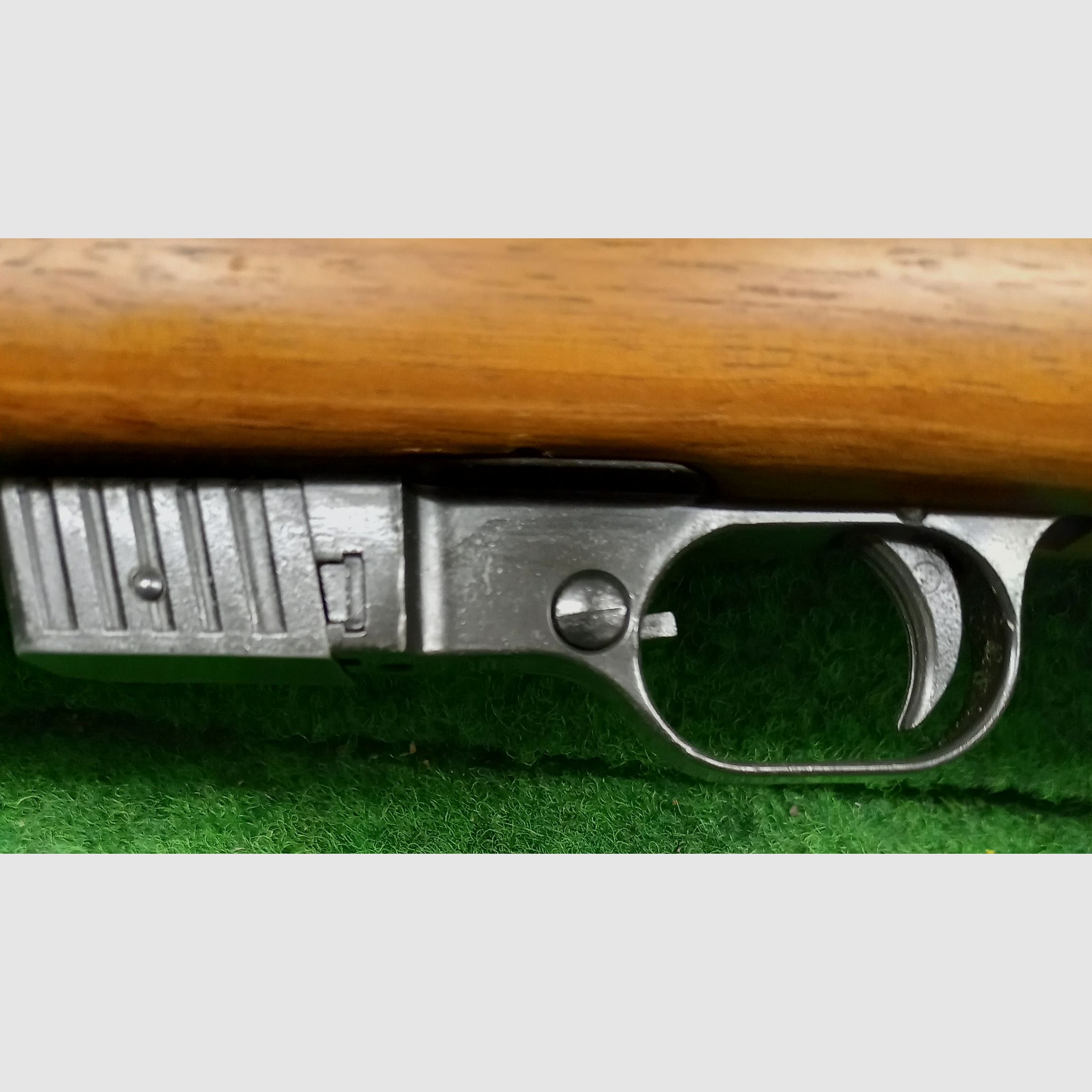 carabina semiautomática ERMA EGM1 de 1970 en calibre .22Lr