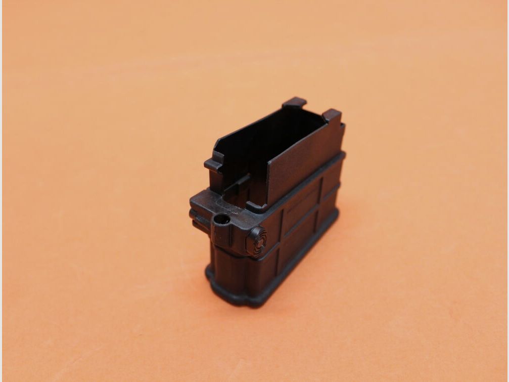 Armes légères tchèques - CSA Armes légères tchèques SA vz.58 223 : Adaptateur de chargeur AR-15 en polymère noir (58-2-065) Convient pour l'utilisation de chargeurs métalliques USGI AR-15