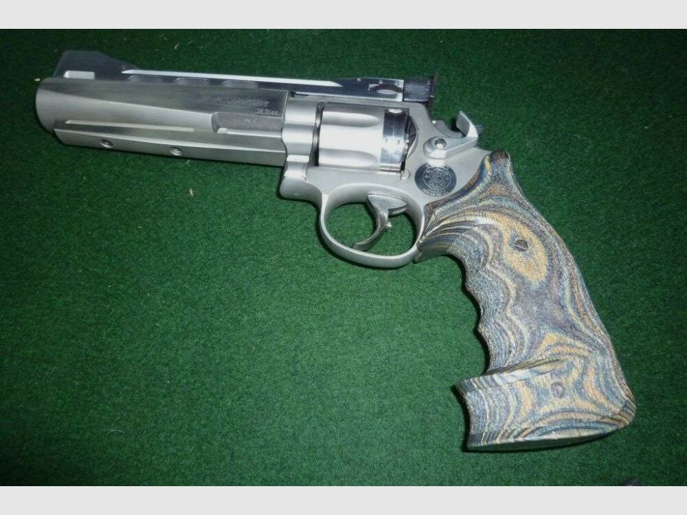 Smith & Wesson 64-3 .38Special