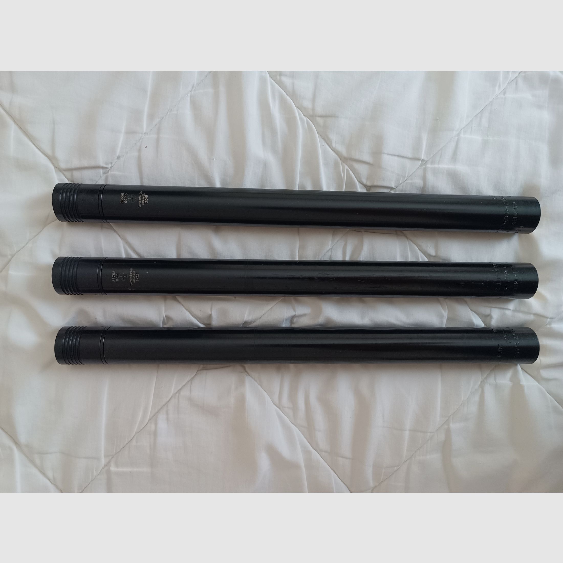 Absolutes Unikat: Walther Dominator Holzschaft 6,35mm (.25) – Kaum geschossen (ca. 150 Schuss)! + Alu-gefräste Laufbrille, 3x Custom Quickfill-Kartuschen & 4 Magazine