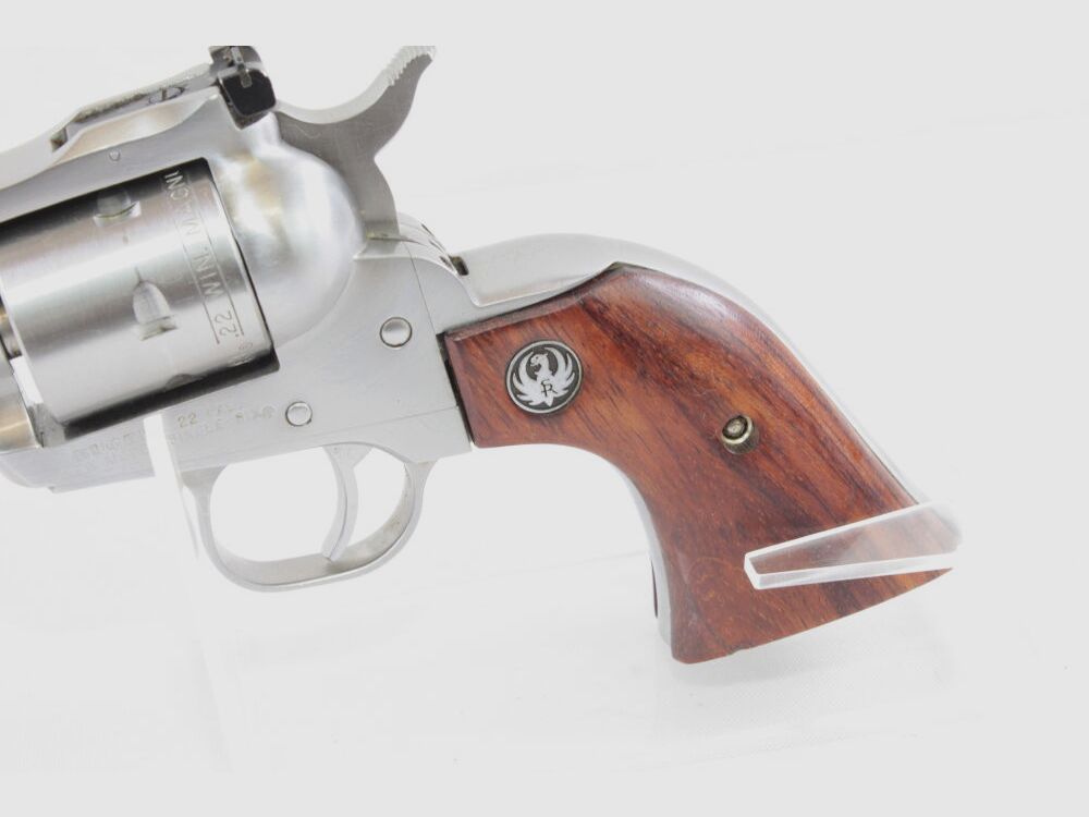 Revolver Ruger New Model Single Six KNR-6 - .22WinMag avec barillet interchangeable .22lr