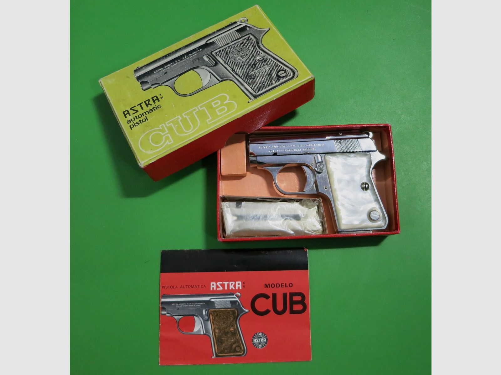 Astra 2000 CUB Kal. 22 Kurz, Nickel-Sonderserie   #61-