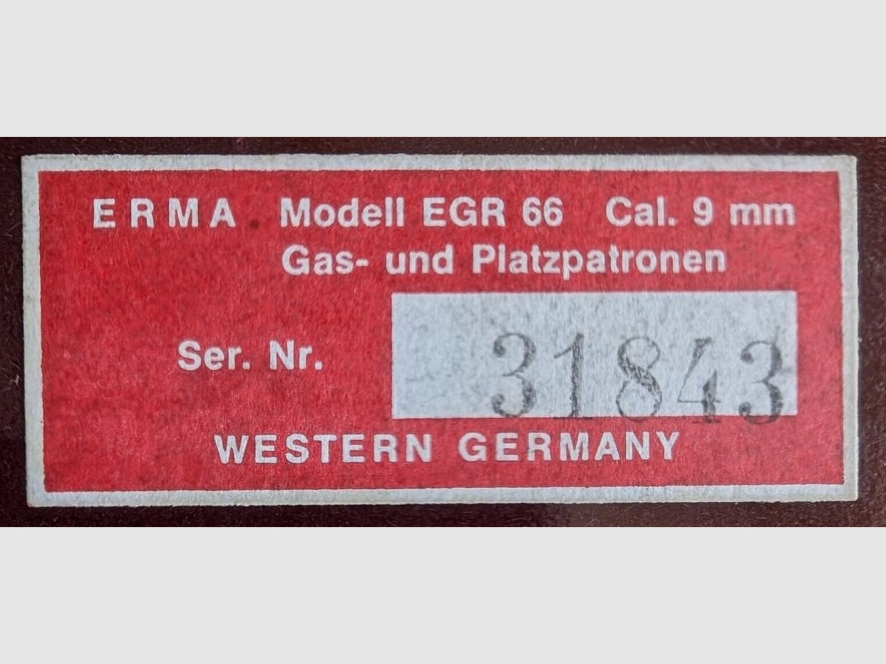 ERMA EGR 66 inkl. Abschußbecher und Erma Anstecknadel, Kaliber 9mm Gas- und Platzpatronen