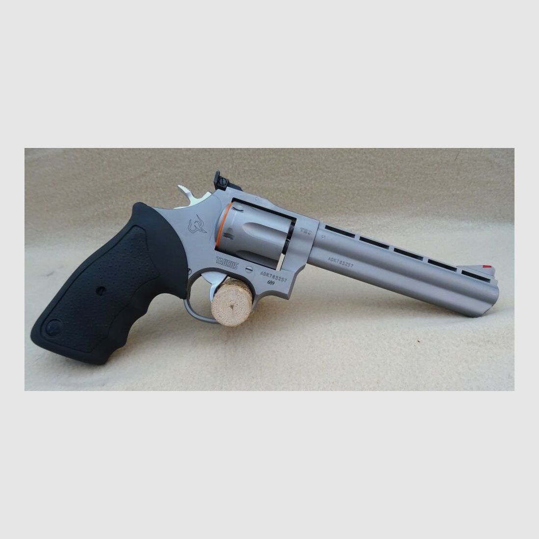 Taurus 689
