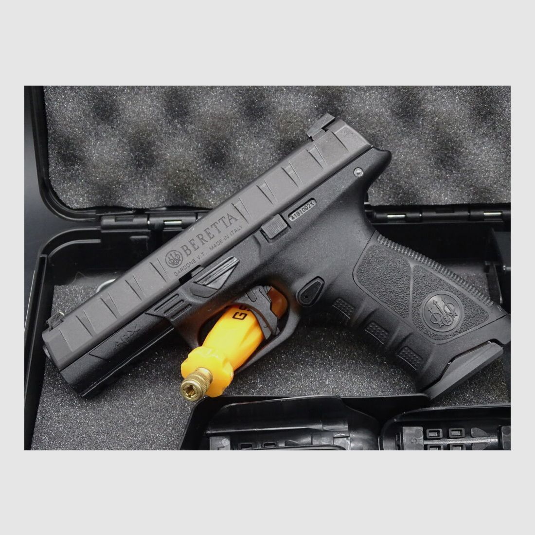 Beretta APX Kaliber 9mm Luger NEUWAFFE APX