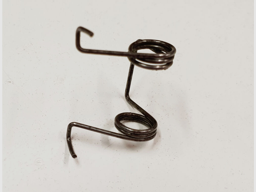 Karabin 43 / Karabin 43 ( G43 / K43 ) [41] Sprężyna mocująca magazynka do karabinu 43 / karabinu 43 ( G43 / K43 ) oryginalna część zamienna