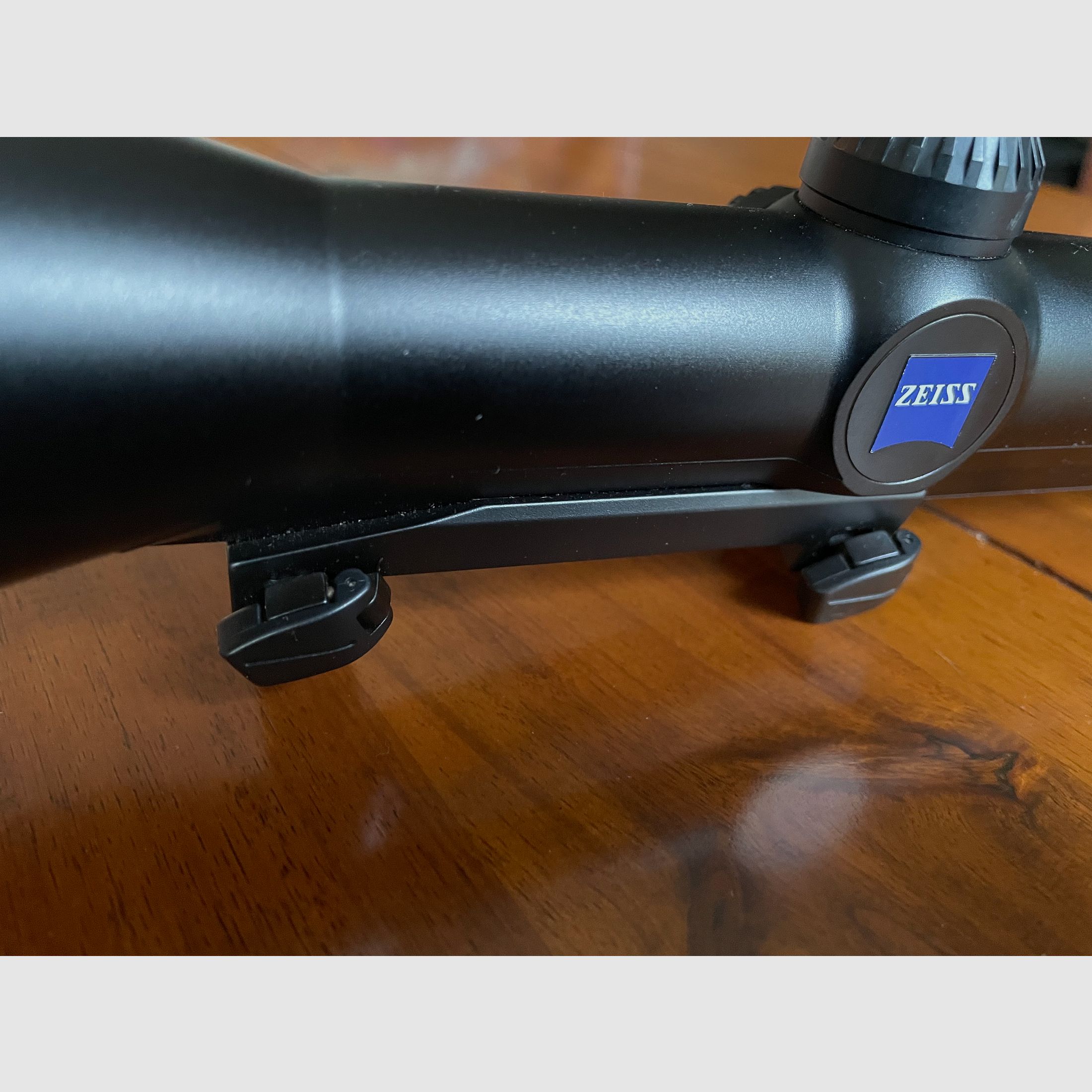 Zeiss Varipoint 1,5-6x42 mit Blaser Sattelmontage 