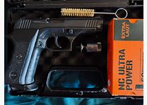 Vendo Record 2015 come nuova in 9 mm PAK con munizioni!
