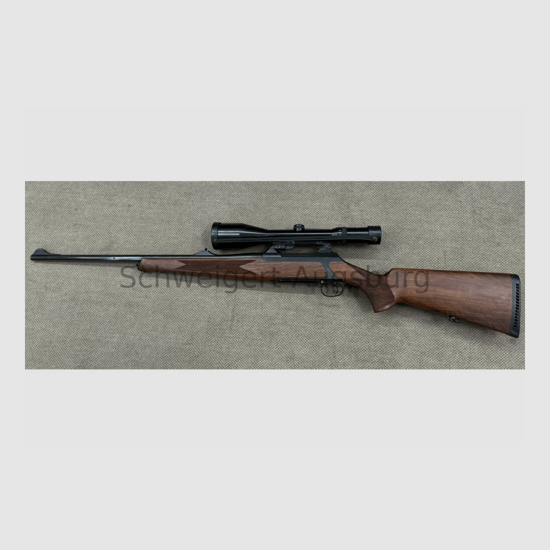 Rifle de caza repetidor Sauer 200 con culata zurda ZF Schmidt & Bender 2,5-10x56 7x64