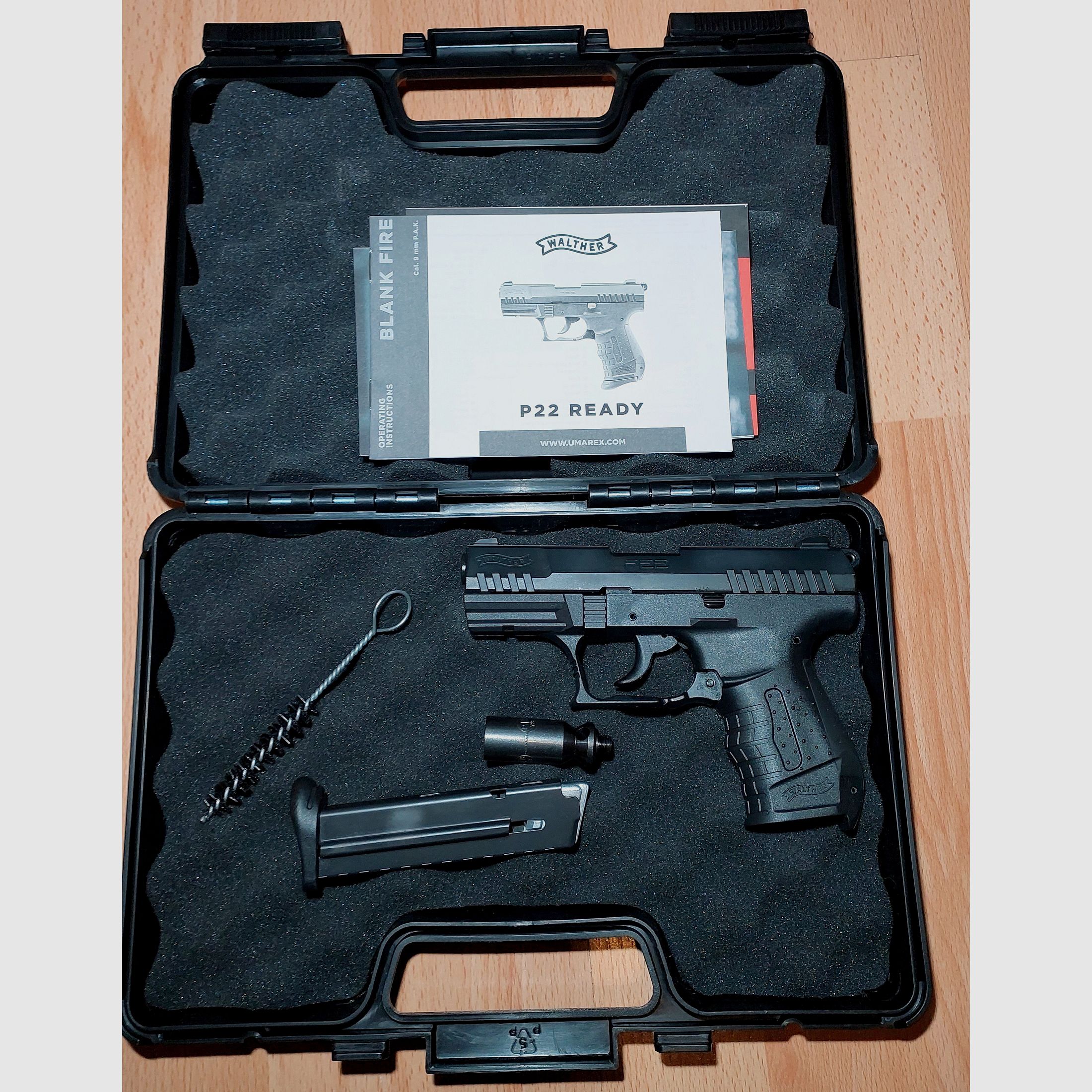 Walther P22 Ready Schreckschuss Pistole 9mm P.A.K. schwarz (PTB 778) neuwertig.
